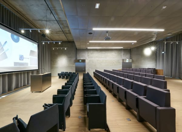 Deskeo La Défense, Salle de réunion, Paris, Île-de-France, France